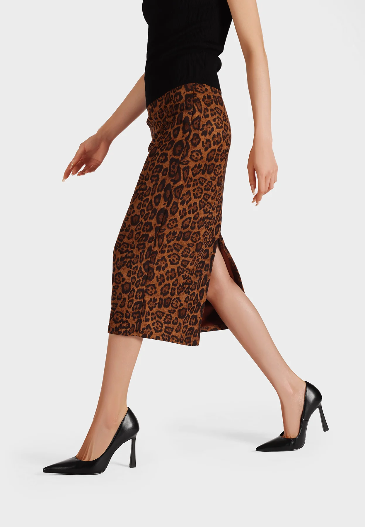 Decollete classica in pelle nera K4018