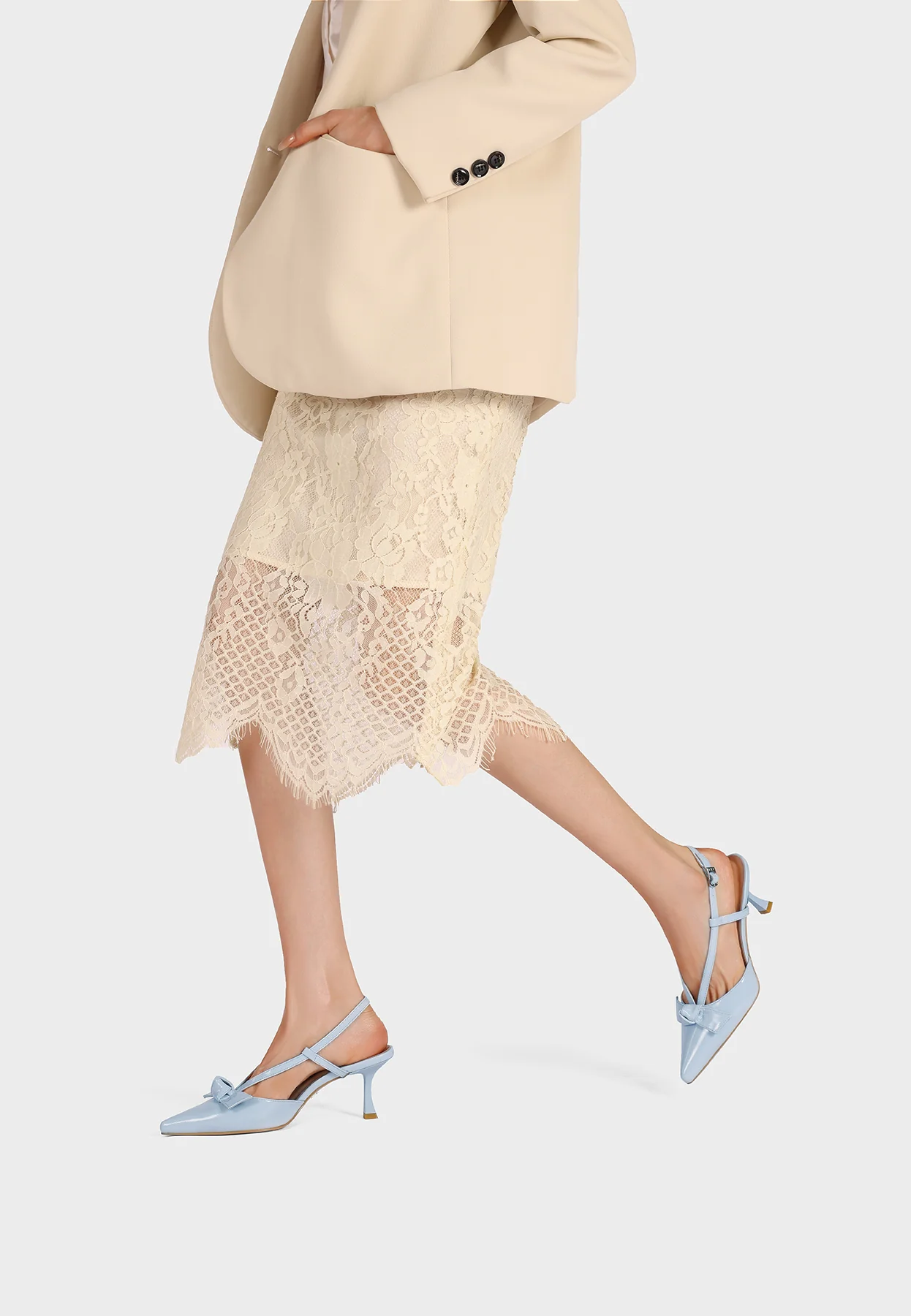 Decolletè Slingback a punta con fiocco e tacco medio K4546 - Image 8