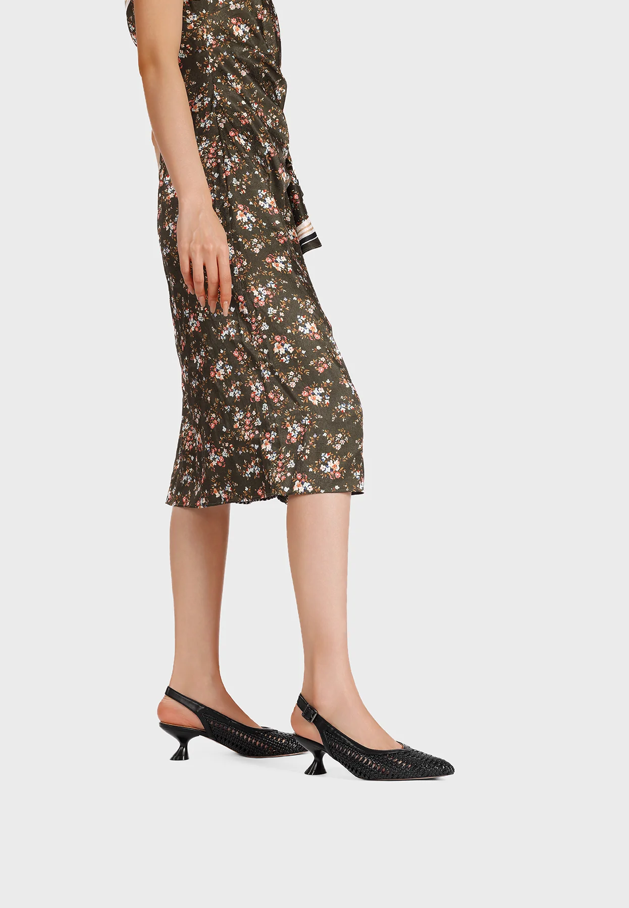 Décolleté slingback intrecciate con tacco sagomato ZM11016 - Image 8