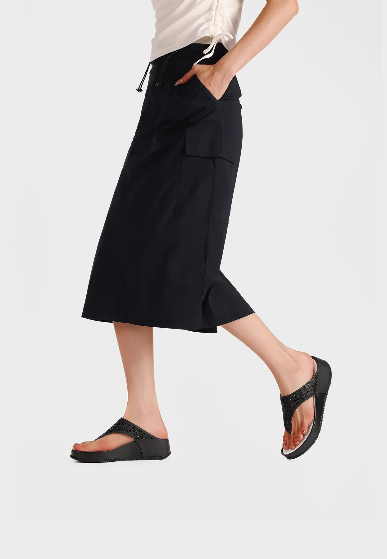 Sandali infradito con zeppa e strass BZ501 - Image 16