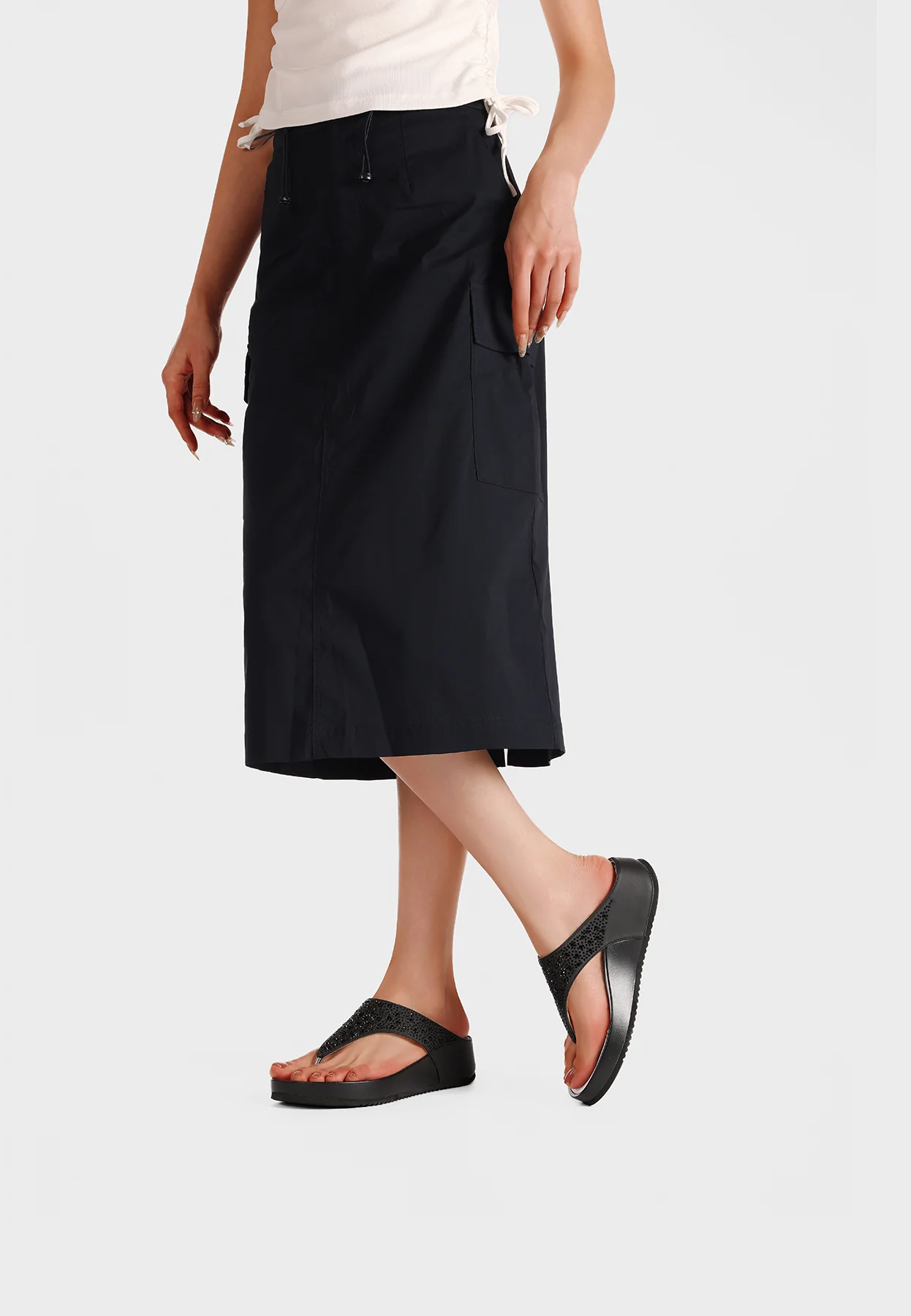 Sandali infradito con zeppa e strass BZ501 - Image 9