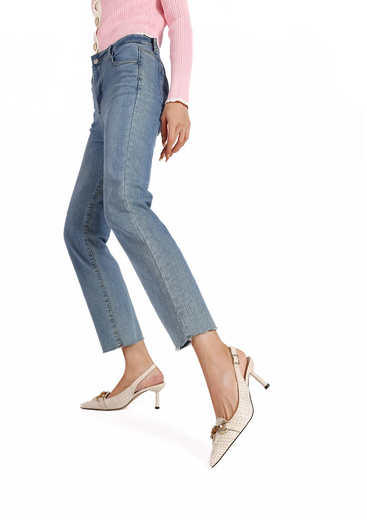 Dècolletè Slingback ricamata con accessorio frontale K3758