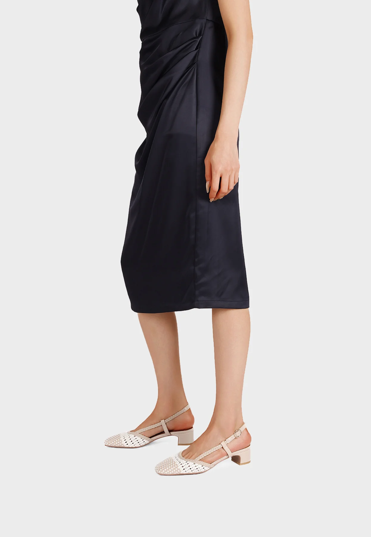 Décolleté slingback con trama intrecciata e tacco basso ZM11005 - Image 8