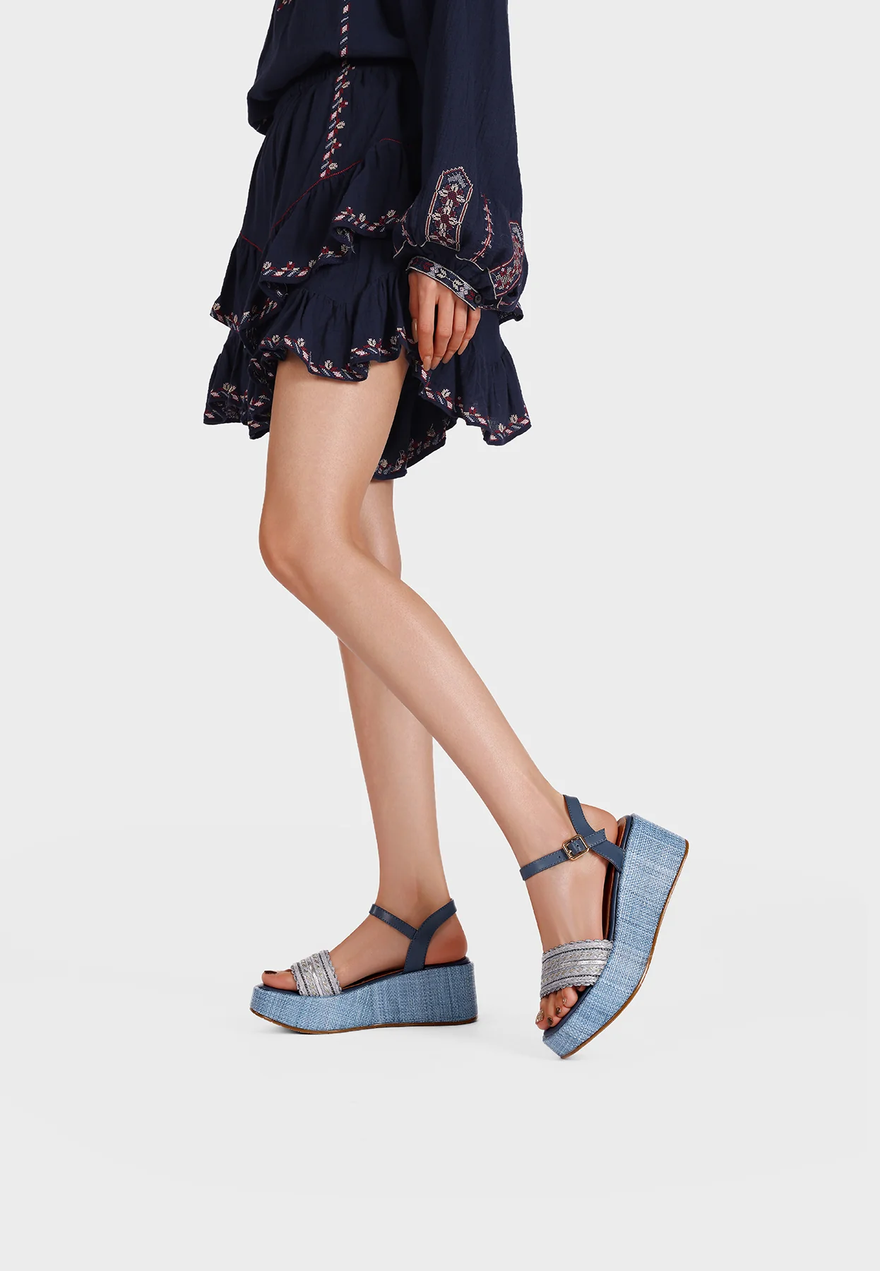 Sandali donna platform con fascia intrecciata ZM11052
