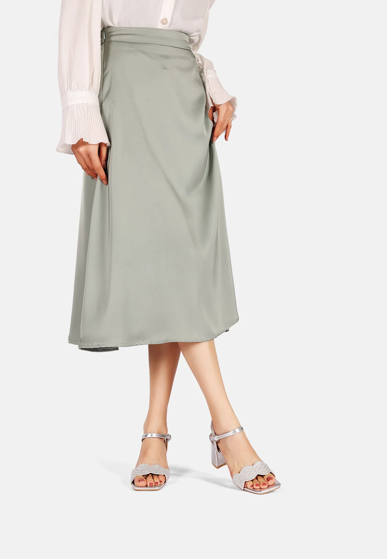 Sandali eleganti con dettagli gioiello e tacco largo ZM9656