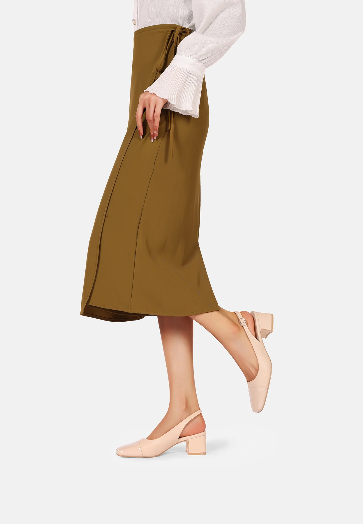 Decollete slingback bicolor con punta a contrasto ZM9701 - Image 15