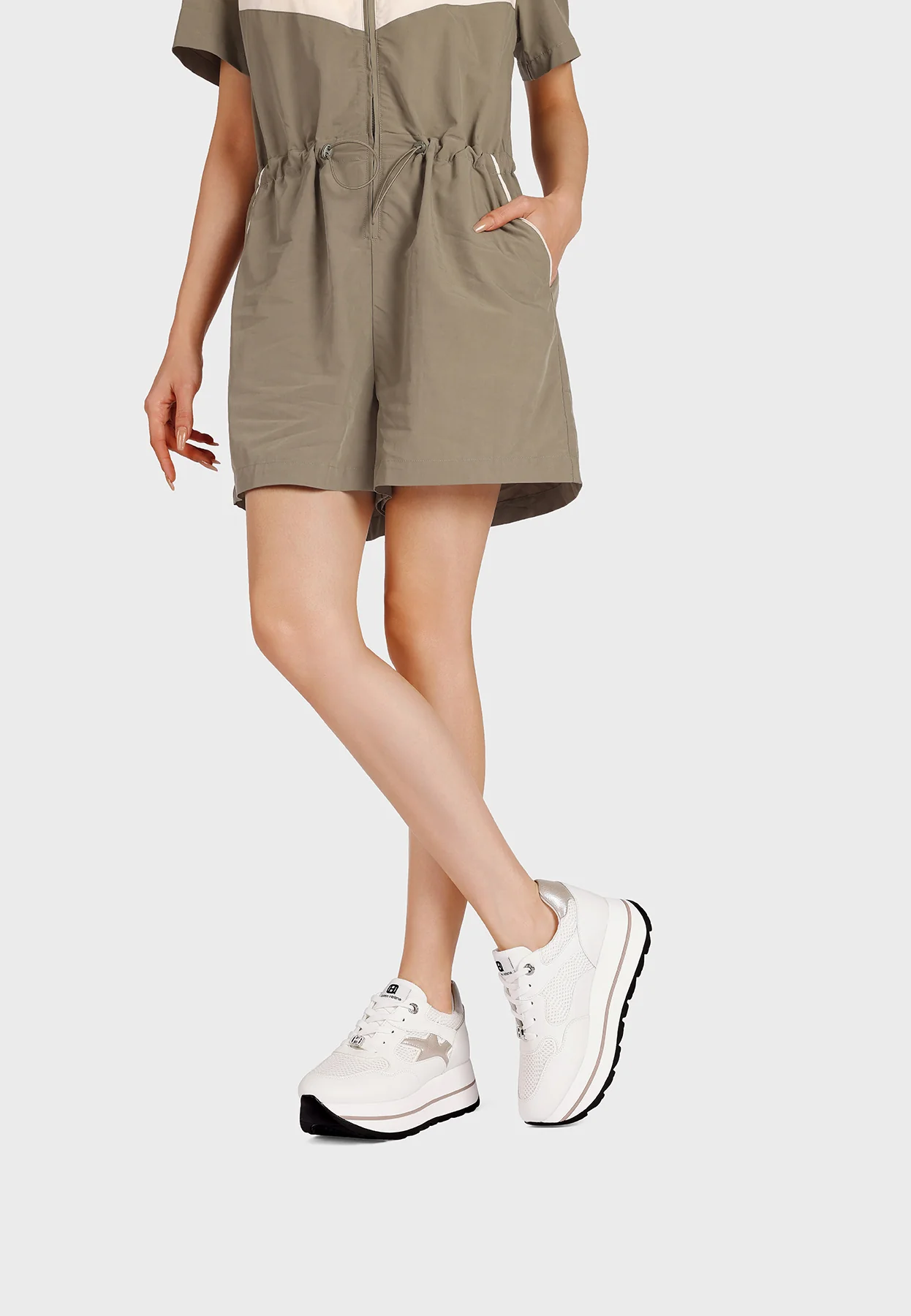 Sneakers donna con zeppa e dettagli grafici X34-25 - Image 17
