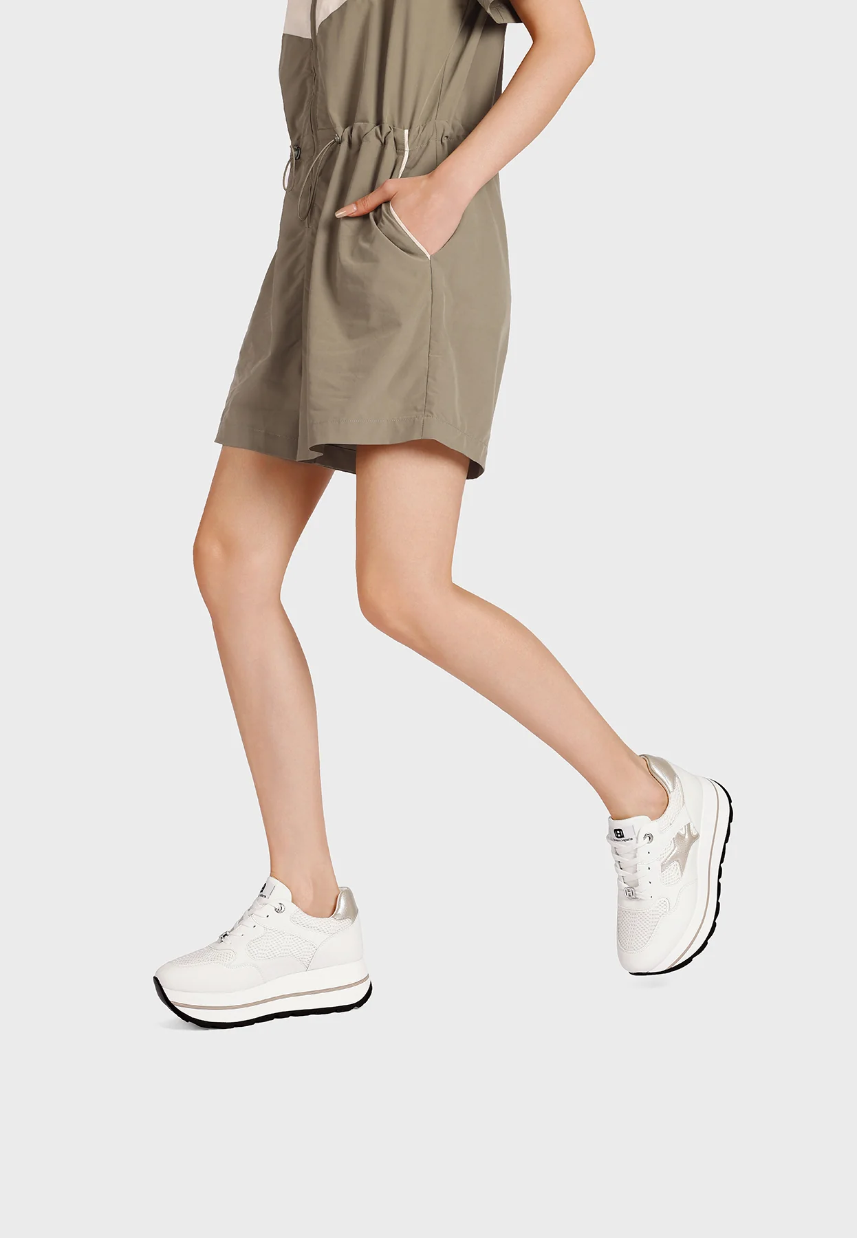Sneakers donna con zeppa e dettagli grafici X34-25 - Image 24