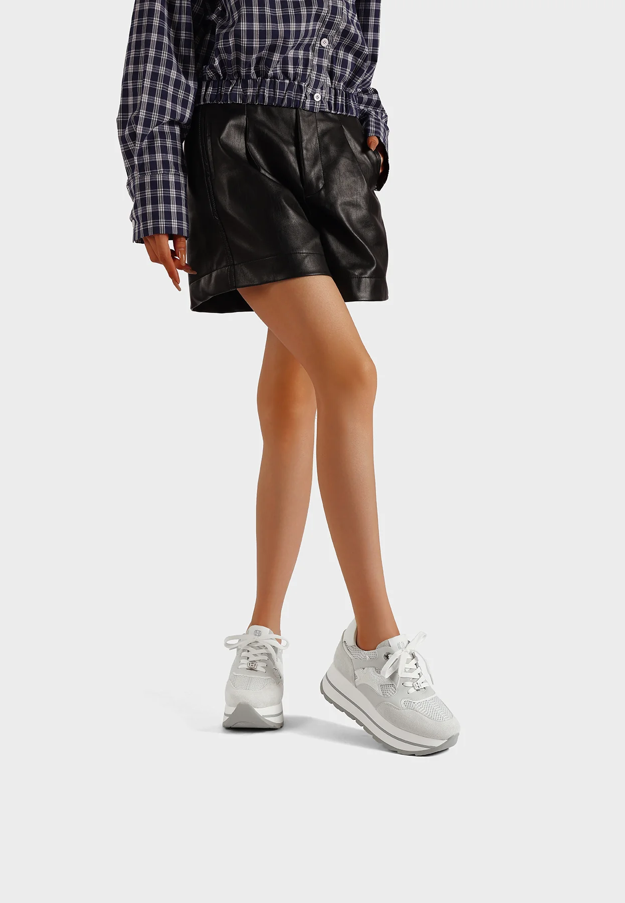 Sneakers donna con zeppa e dettagli grafici X34-25 - Image 33