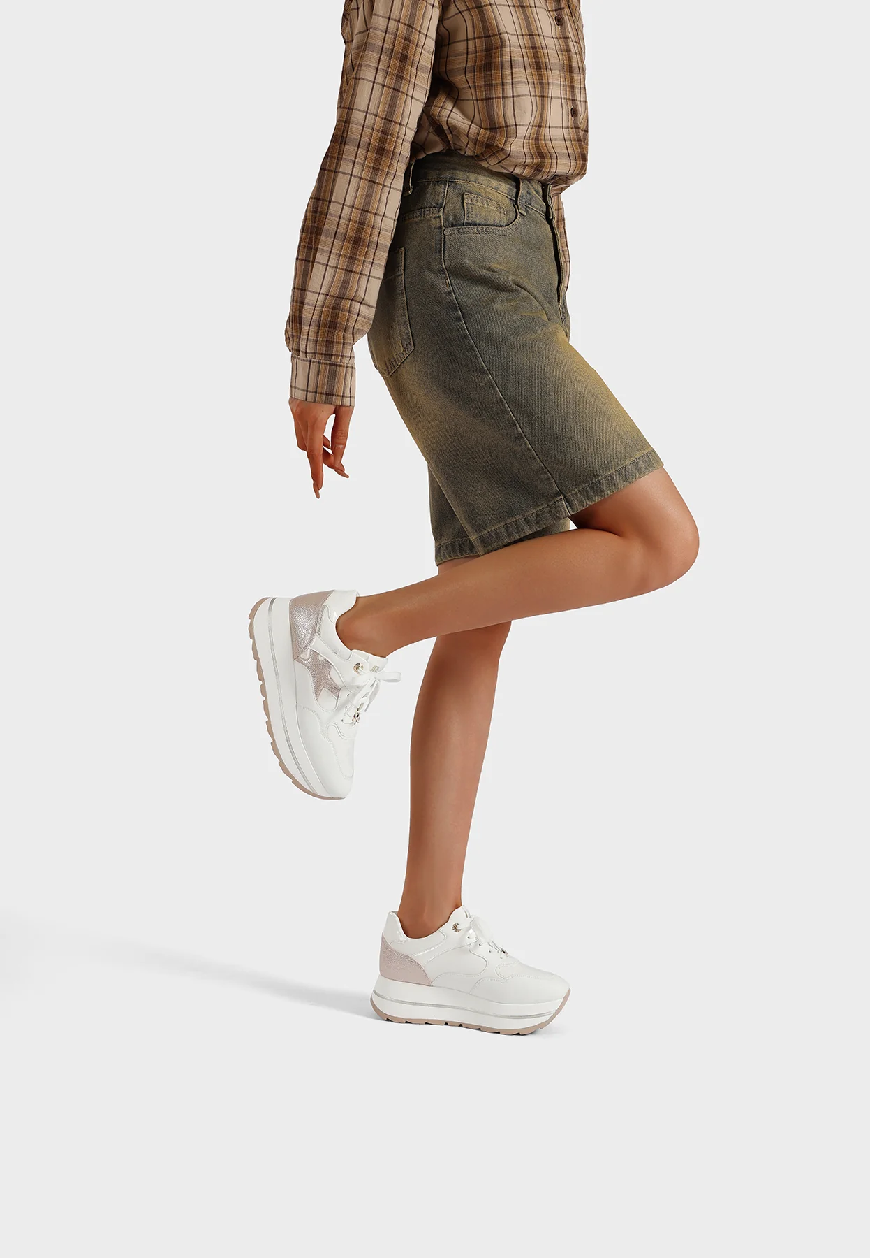 Sneakers donna con zeppa e dettagli grafici X34-25 - Image 48