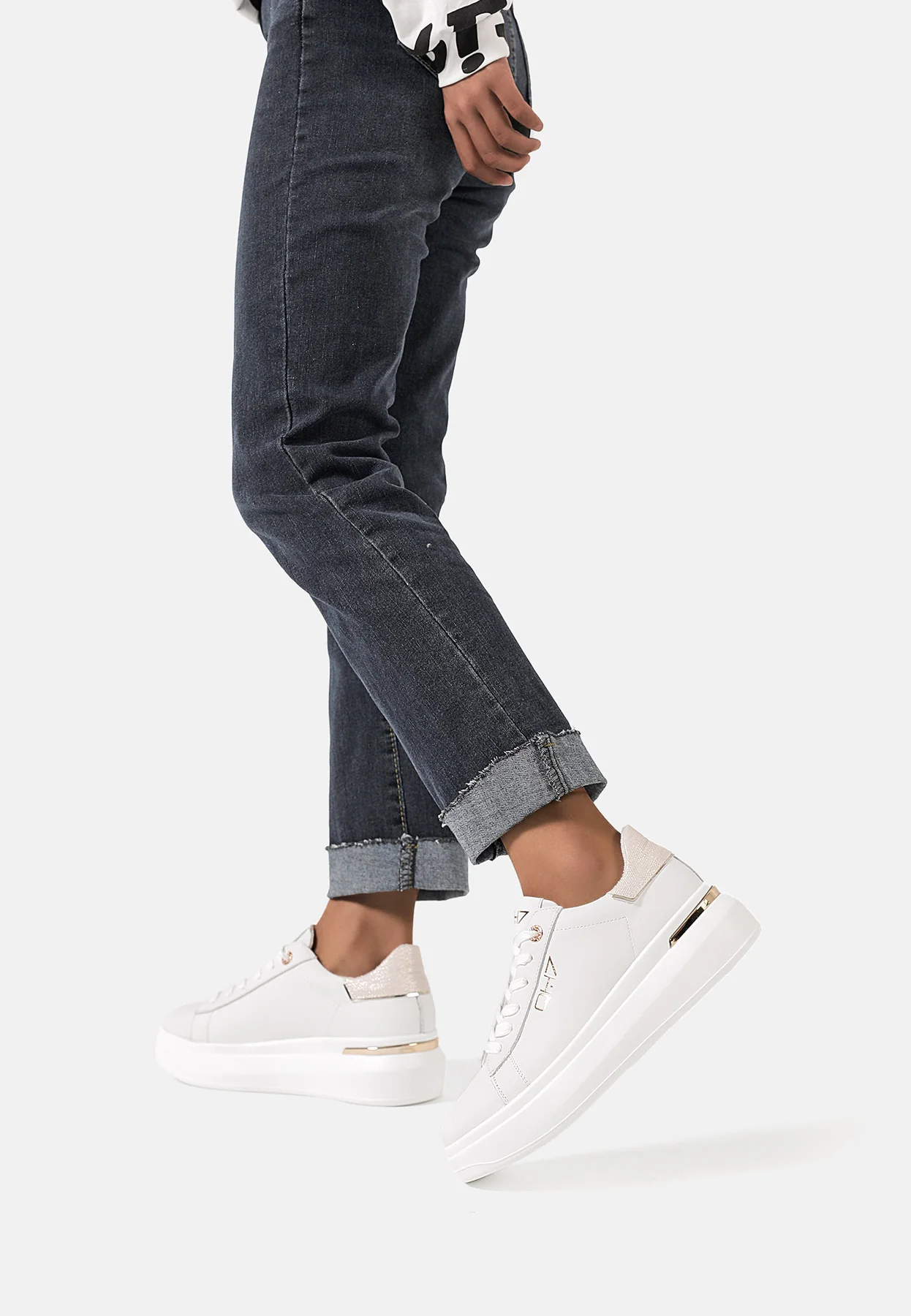 Sneakers QH7011 - Image 18