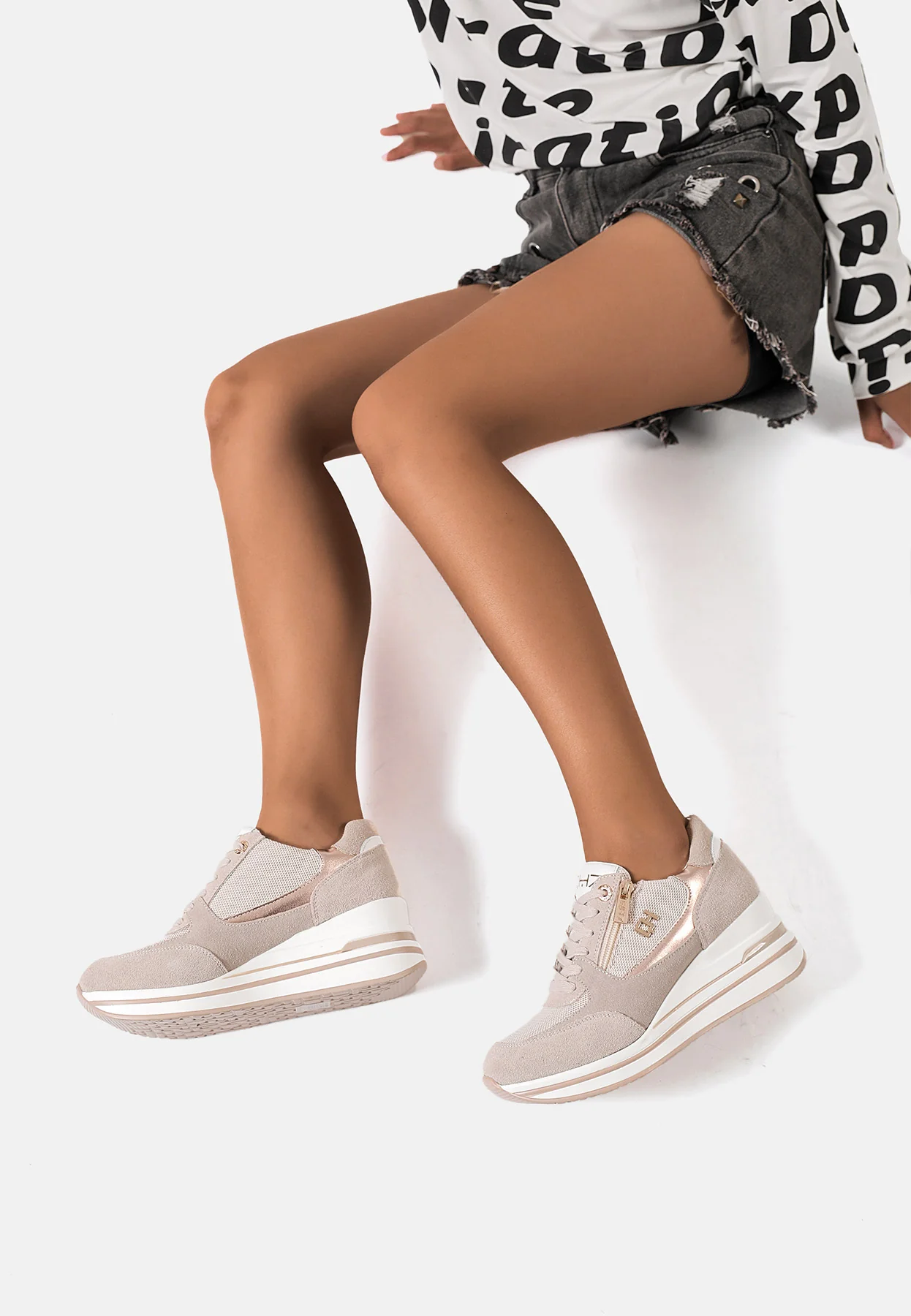 Sneakers QH7018 - Image 8