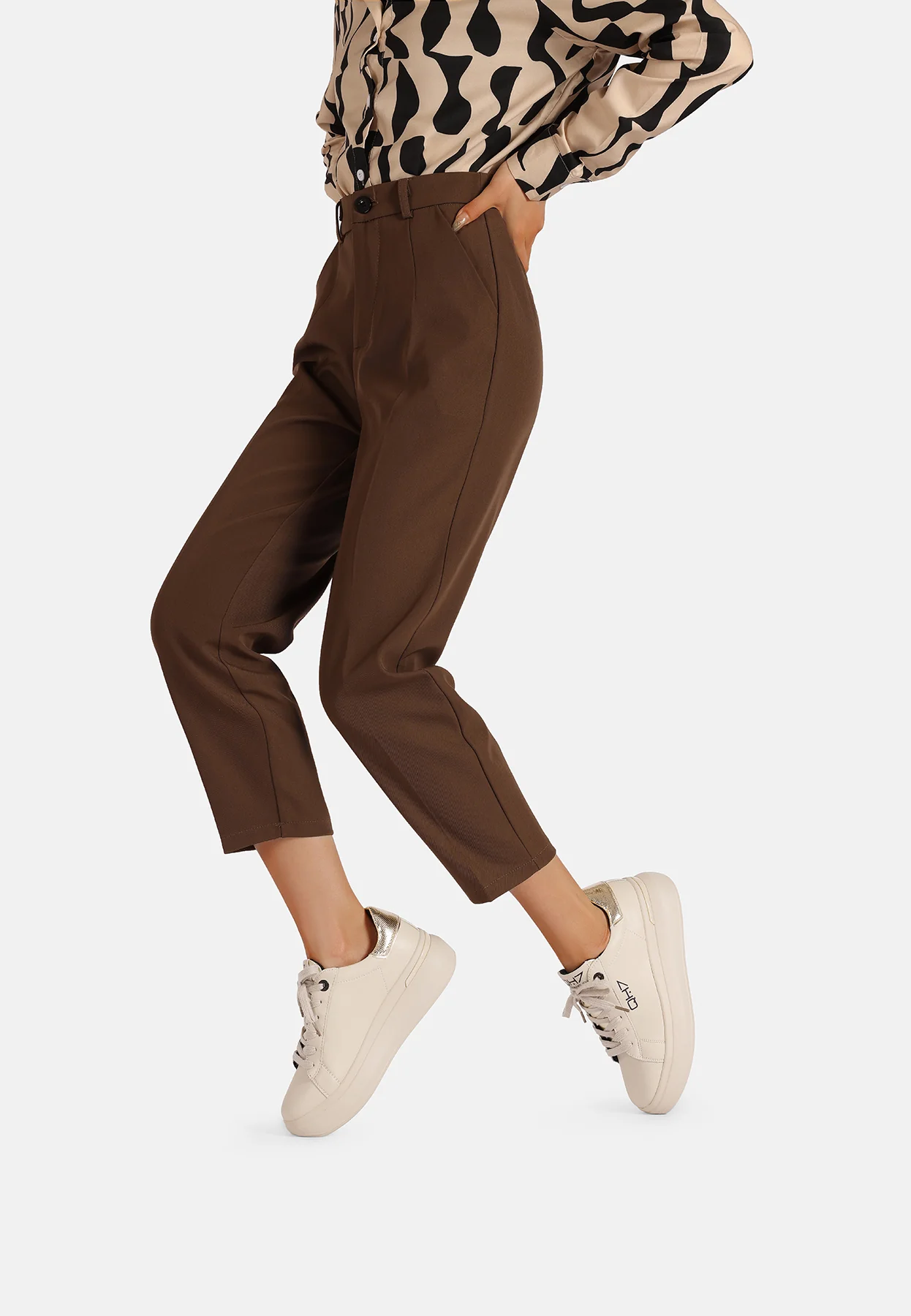 Sneakers in vera pelle con dettagli metallizzati QH8003 - Image 14