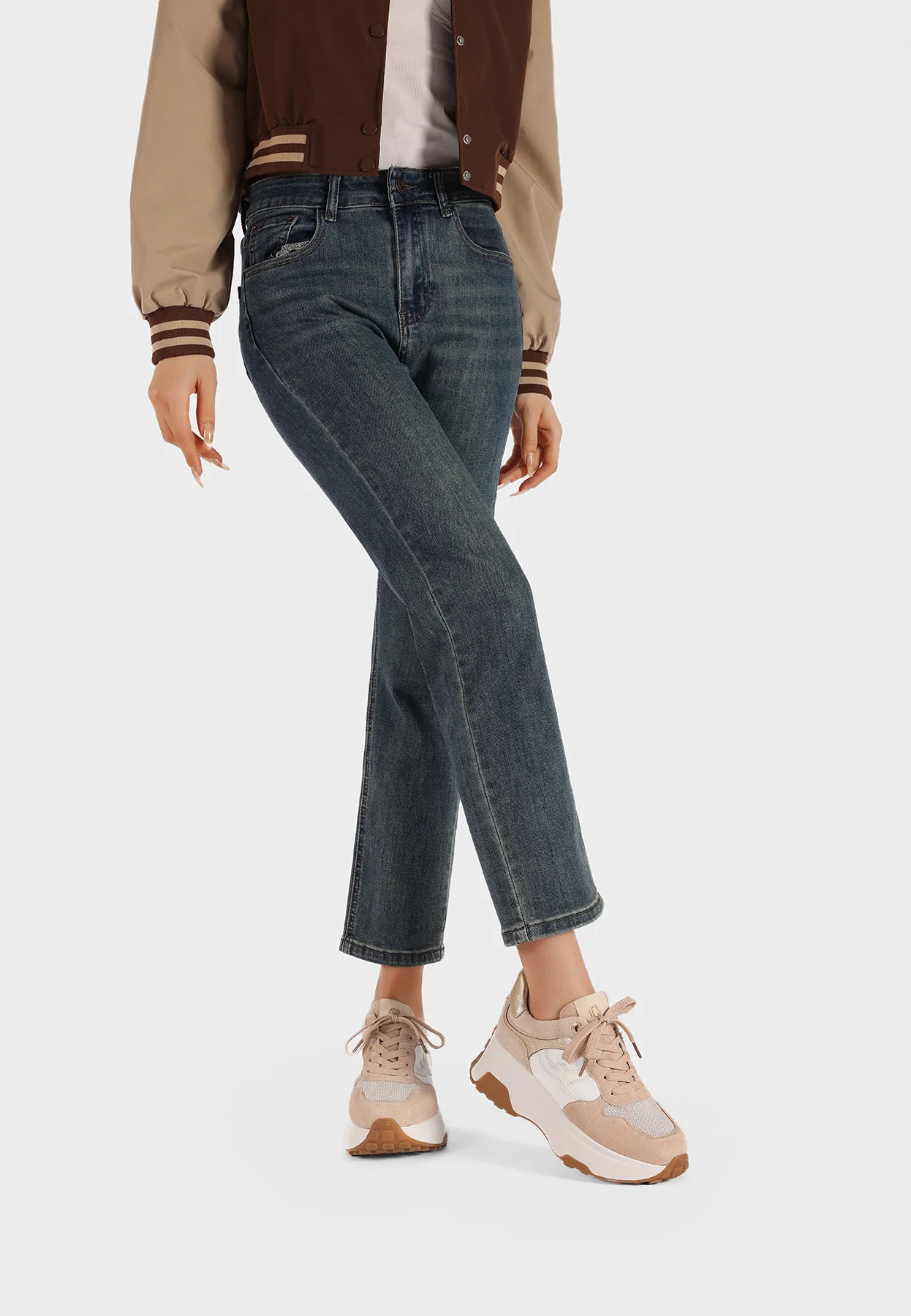 Sneakers da donna platform con inserti scamosciati X33-25