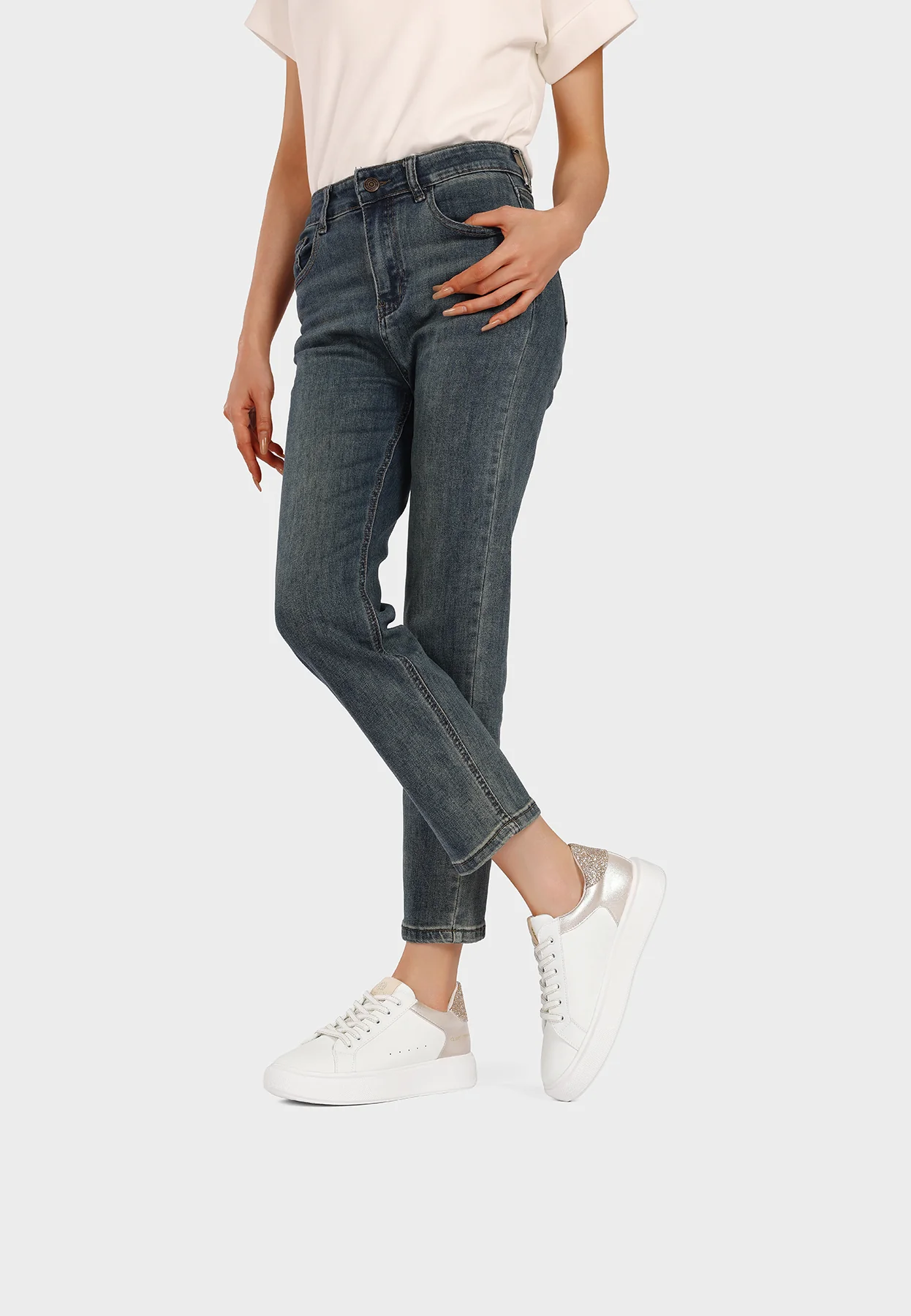 Sneakers donna dal design minimal e pulito X34-2 - Image 9
