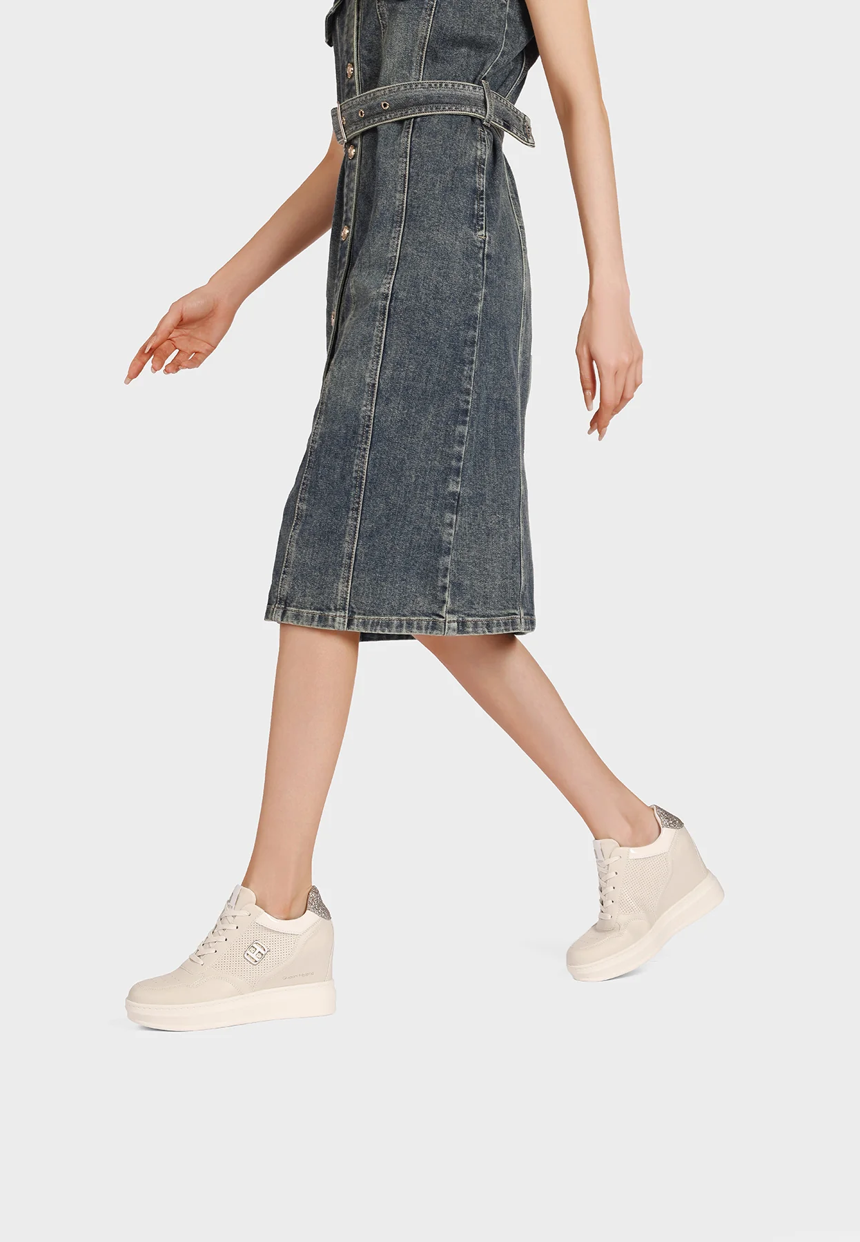 Sneakers donna con zeppa interna e dettagli raffinati X34-42 - Image 18