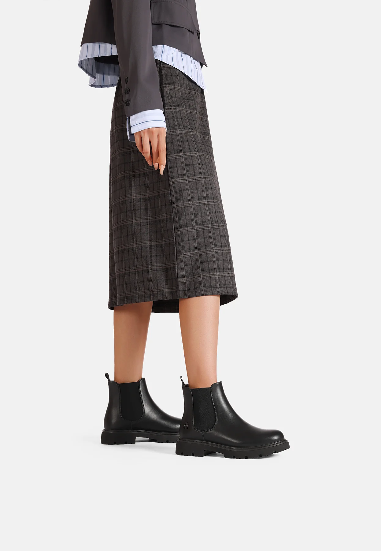 Stivaletti Chelsea boots donna con tacco basso X31-214